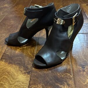 Michael Kors plate bootie